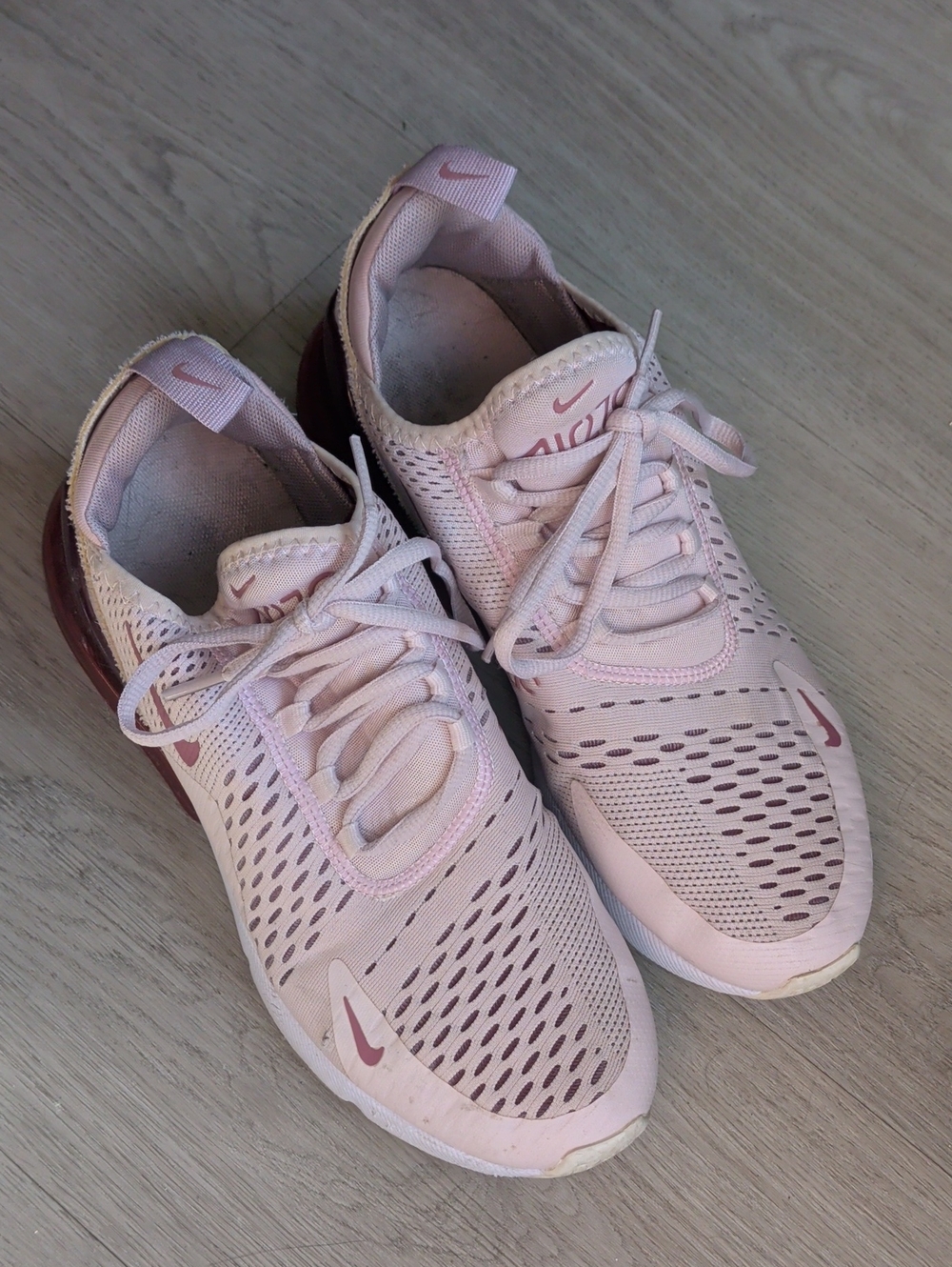 Nike Women’s Pink Mesh Athletic Running Sneakers
